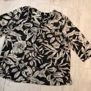 Jones wear black / white / yellow large flower print sheet blouse. EUC!